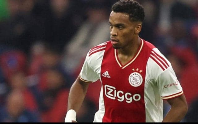 「どんどんと近づいてきている」　アヤックス注目株のティンバーが夏移籍を否定せず