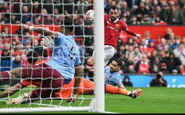 ブルーノ弾守り切ったユナイテッドが絶好調ビラ撃破！　逆転ニューカッスルは3連勝で3位堅持《プレミアリーグ》