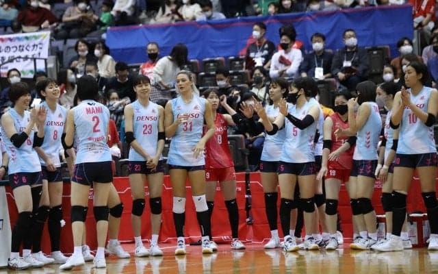 V1女子デンソー　リーグ6位に終るもパワーアップ進行中　今季「BEE CHAMPION」を掲げて得たもの