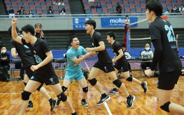 男子大学勢がV1チームに勝利　第71回黒鷲旗全日本男女選抜大会が開幕