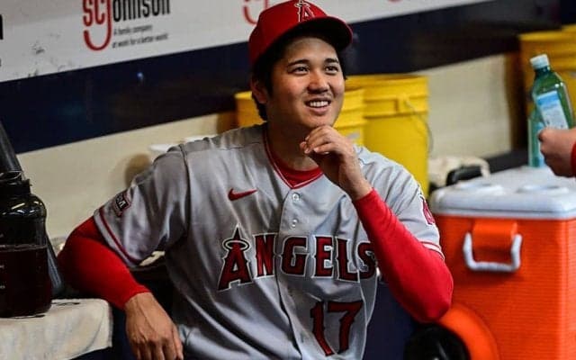 【MLB】大谷翔平の“止まらん爆笑”に「癒される」　相棒も口元モゴモゴ「かわいいなあ」