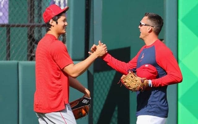 大谷翔平とヌートバーが試合前に談笑！米メディアは興味津々「オオタニは『今は寝ている』と答えたそうだ」