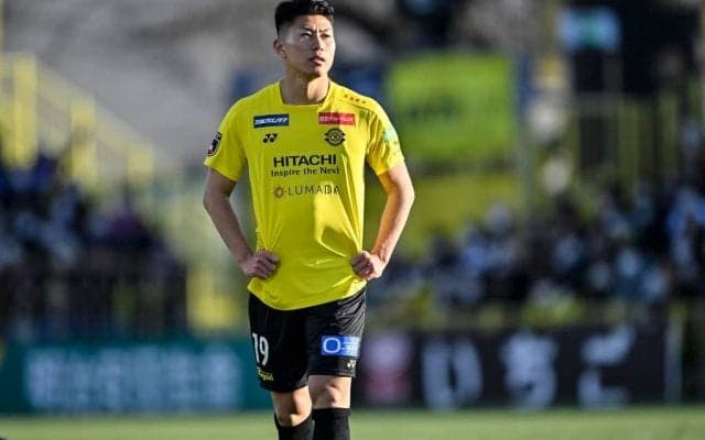 「オルンガを見てるようだぜ」J1柏FW細谷真大の\"1人カウンター\"に、かつての大エースに重ねる声が続々！ 相手DFをも吹き飛ばした強靭過ぎるフィニッシュ