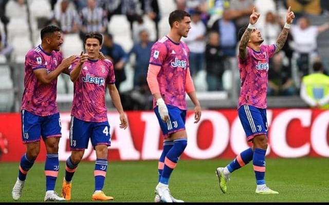 パレデスの移籍後初弾&ヴラホビッチの12戦ぶり弾でユベントスがレッチェに競り勝ち5戦ぶり勝利《セリエA》