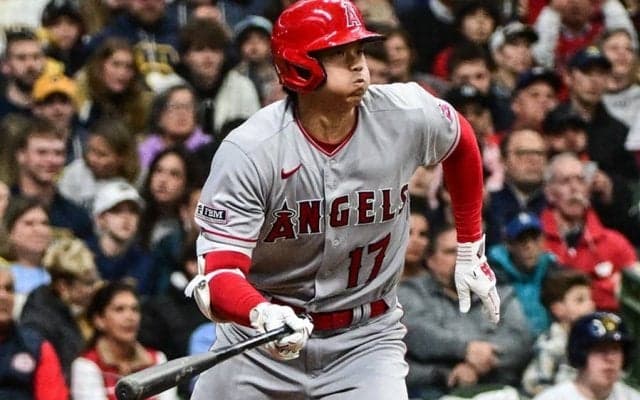 【MLB】大谷翔平、ヌートバーへ打ち返す右前打　元巨人マイコラスから6戦連続安打、敵地も喝采