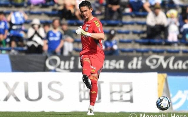 【J2「勝利の方程式」】町田、左SBが“右サイド侵入”で左足「絶妙コントロール先制＆決勝点」!!システム変更＆PKストップ「7度目のウノゼロ」で首位堅持！(1)