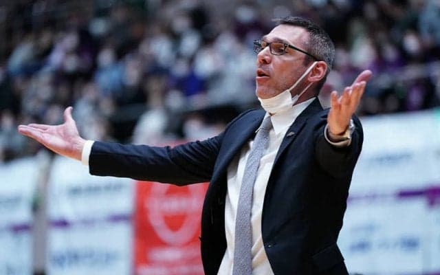 山形がライコビッチHCとの契約満了を発表…「皆さまのことはこれからもずっと心の中であり続ける」