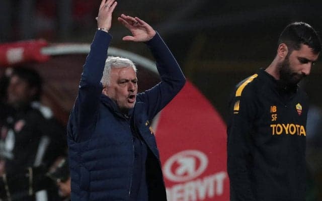 「キャリアの中で最悪のレフェリー」モウリーニョ監督が激怒、試合後の会見で痛烈批判…協会は処分のため調査開始