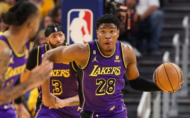 圧倒的な爆発力を見せたウォリアーズがホーム第2戦を制す…八村は22分の出場で21得点を記録