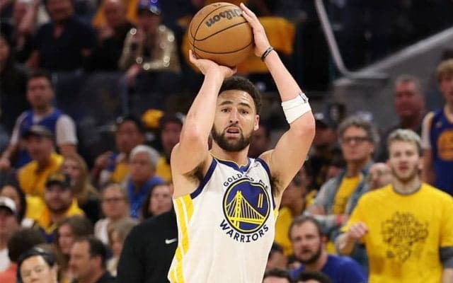 第2戦で3Pを8本炸裂したトンプソン…レイカーズとのシリーズにかける特別な想いを語る