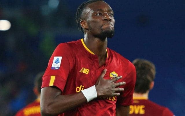 ローマはエイブラハム売却にオープン？　関心寄せるはユナイテッドやPSGら