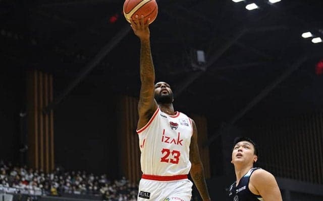 B1残留を狙う富山が敵地で横浜BCに勝利…ダブルダブルのスミスを筆頭に計4名が2ケタ得点