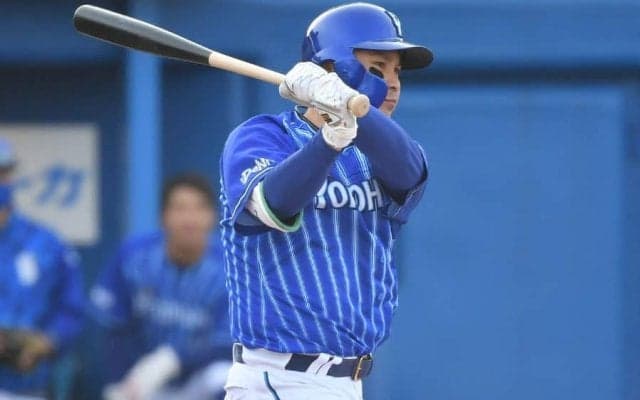 DeNA、開始たった4球で2HR　佐野が先頭打者初球弾、1死後宮崎も…スタンド騒然