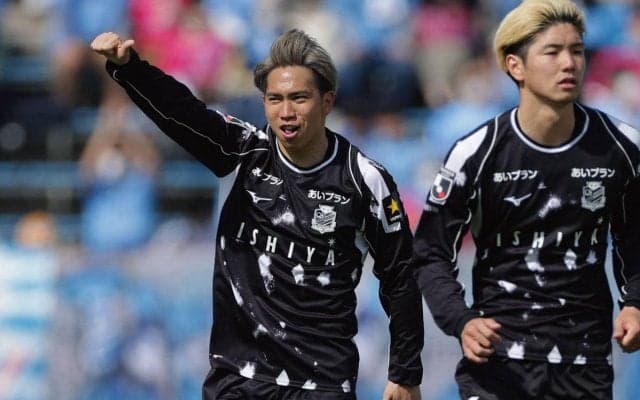 「ファーストタッチ完璧」札幌MF浅野雄也が絶妙トラップからの先制点！今季6得点目で兄・拓磨超え近づく「2桁いけそう！」