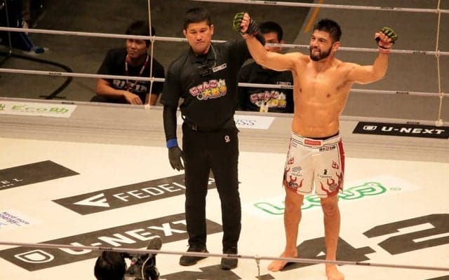 【RIZIN.42】ホベルト・サトシ・ソウザ、ベラトール強豪に判定勝ちも涙の土下座　「大晦日、ごめんなさい」