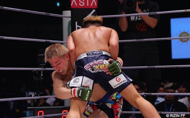 【RIZIN.42】三浦孝太、涙の初黒星も止まらぬ“成長意欲”「負けを恐れず、チャレンジしていきたい」