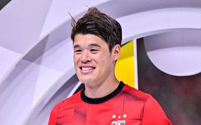 「無理はしましたが無謀ではなかった」浦和DF酒井宏樹が負傷を押して出場。GK西川周作と共に掲げたトロフィーには、「僕は最後の美味しいところだけで、ほとんど周作くんのつなげてきた力」