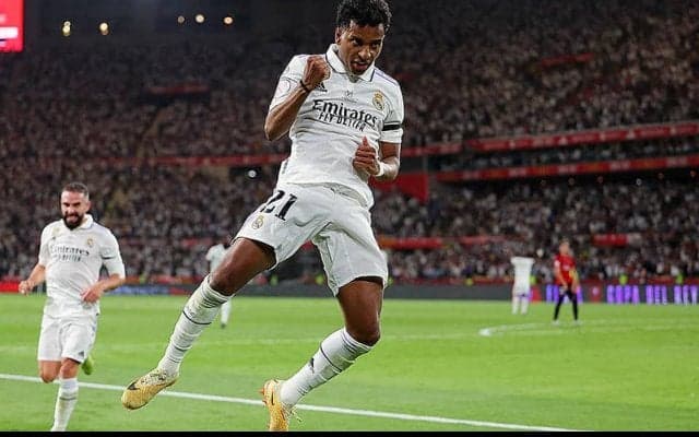 ロドリゴ2発にヴィニ＆カルバハル躍動のマドリーがオサスナ撃破で9季ぶり20回目の戴冠！《コパ・デル・レイ》