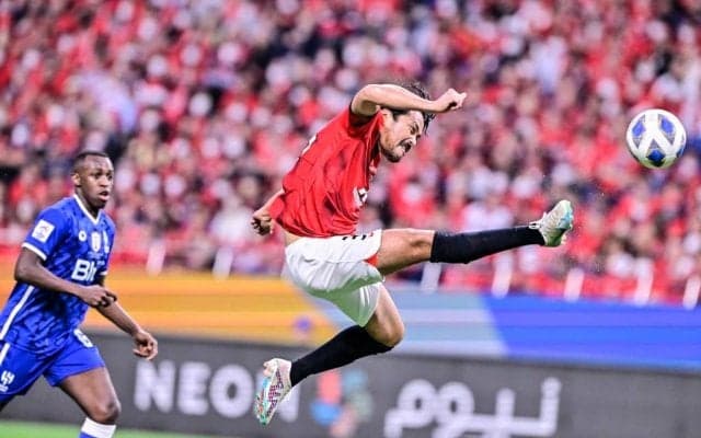 「異次元プレー」浦和のDF酒井の高速クロス→FW興梠のジャンピングシュートの場面が、「世界レベル」と感嘆の声続々！ アルヒラルを完全に崩した、決定的瞬間