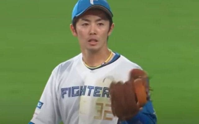 激ムズ打球の“超絶美守”は「控えめに言って神」　華麗ターンの安打阻止が「痺れる」