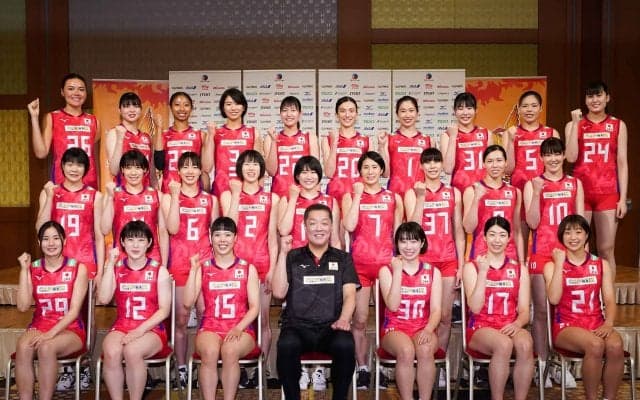 眞鍋監督「サーブで崩せない選手は外す」サーブ強化へ特別チームを設置　バレーボール女子日本代表が会見