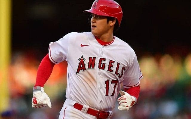【MLB】大谷翔平、フェン直“弾丸”二塁打でエ軍同点　177キロ痛烈打に実況「ロケットのようだ」