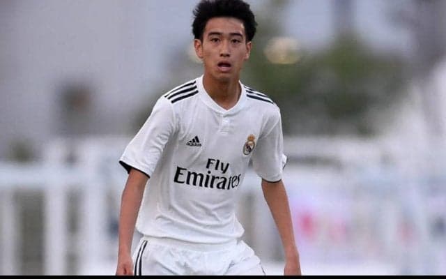 レアルMF中井卓大がCLシティ戦に向けたファーストチームの練習に参加、U-20日本代表からは落選