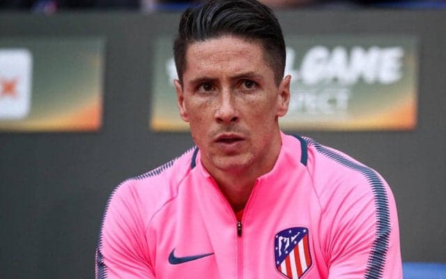 「カッコ良すぎた」「えぐい」フェルナンド・トーレスが日本の人気YouTuberとコラボ！ファンの視線はその筋肉に「首すげえな」