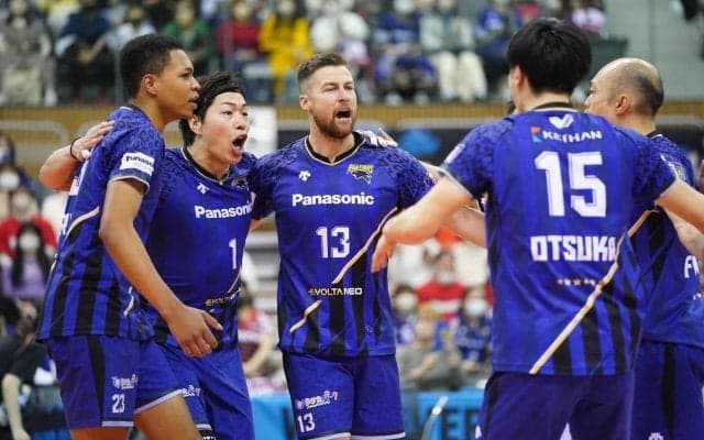 退団するクビアクへ 盟友清水&深津が語る感謝 「THE・オールラウンダー」「日本にないスキルを勉強させてくれた」