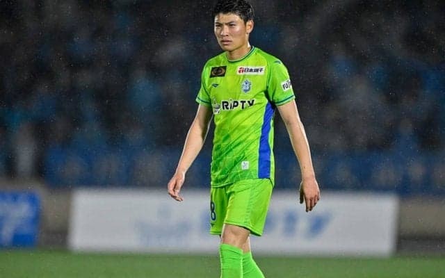 「センスがあるFK」湘南の日本代表FWが魅せた、意外性あふれる直接FKにファン驚き！「よくみると無回転ぽい…？」の声が出た、推定25ｍ強襲キック