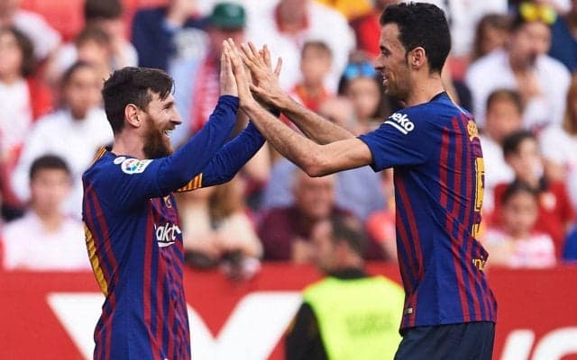 「君は10番だった」盟友・メッシがバルサ退団決断のブスケッツへエール「多くに感謝。永遠に残っていく」