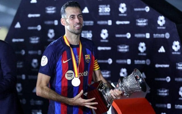 「簡単な決断ではなかった」バルサ退団決断のブスケッツが別れのメッセージ「現実は僕の夢を全て上回った」