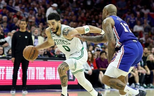 セルティックスがシクサーズに勝利…第4Qにテイタムが躍動、勝負は運命の第7戦へ