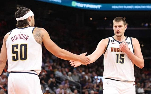 ナゲッツが6戦目でサンズを撃破して西決勝へ…ニコラ・ヨキッチが2試合連続“トリプルダブル”