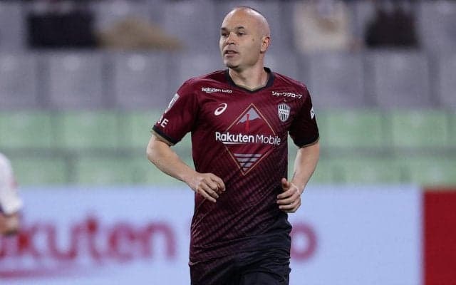 面影しかない！39歳になったイニエスタの幼少期写真を“古巣”が公開