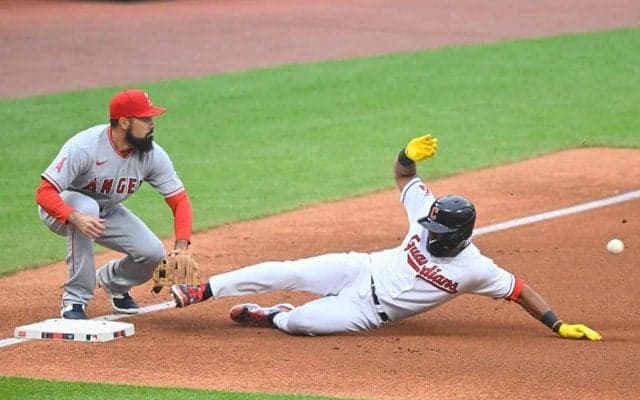 【MLB】エ軍レンドン「左脚付け根の張り」で途中交代　打率3割と好調も…離脱なら痛手