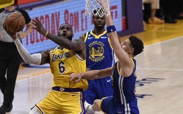 昨季王者を6戦で下し、ウェスト決勝進出を決めたレイカーズのレブロン「俺はただ…」