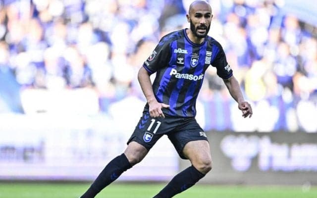 「世界レベルすぎでしょ」G大阪のW杯出場FWの「技ありキックフェイントゴール」が話題に！“世界を知る”ストライカーに、「打つタイミングうますぎ」の声