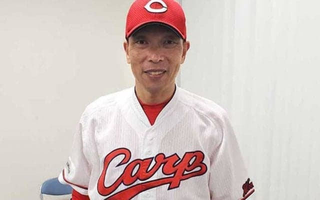 胸ボタン外して腕まくり…打席で投手を“威嚇”　「びびらせろ」指揮官から異例の指令