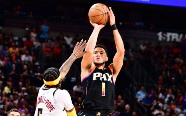 ［NBAプレーオフ］悔しい敗退の中で輝いたデビン・ブッカー、どれだけプレッシャーを掛けられても止められない爆発力