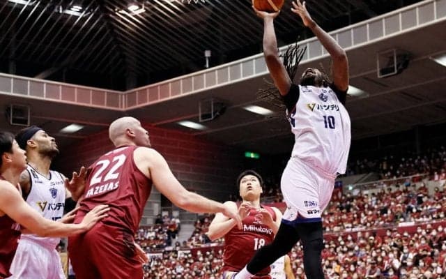 『Bリーグチャンピオンシップ』ディフェンスを立て直し、総合力で上回った横浜ビー・コルセアーズが川崎を撃破