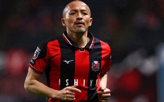 「日本サッカーで1番の天才」Jリーグ30周年ベストイレブンに選ばれた小野伸二、衰えぬ圧巻トラップが反響「完全にボールの勢いを無くしてる」