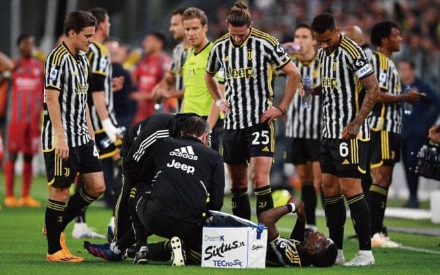 繰り返されるポグバのケガ… 22歳の同僚MFはショック隠せず「子どもの頃から彼のプレーを見てきた」