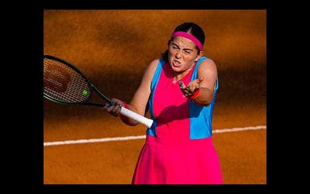 主審に暴言「2度と出られない」