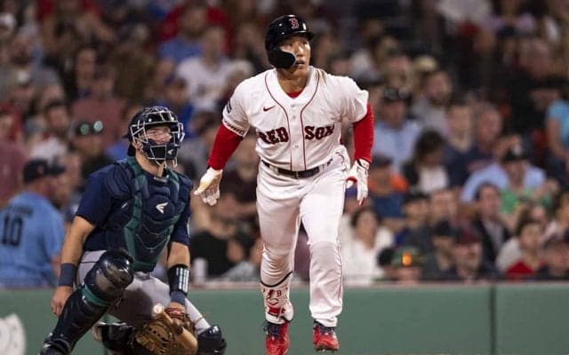 【MLB】吉田正尚、フェン直先制三塁打にフェン越え勝ち越し二塁打と3打点の大活躍でチームの連敗止めた