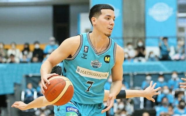 京都がアジア特別枠選手のマシュー・ライトと契約継続「引き続きともに登りましょう」