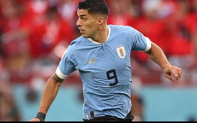 “天性のストライカー”スアレス、誰も予想できないアウトサイド弾に反響「これはサッカーゲームだよね？」「理不尽すぎ」