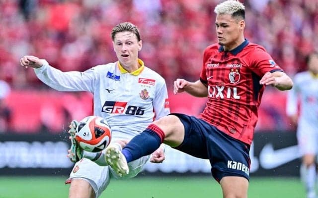 「俺ならよけるね」鹿島DFによる、弾丸ミドルを「正面ヘディング守備場面」が話題に！ 不穏ゴール後の気迫プレーに「ヘディングでブロックするとは」と驚きの声上がる