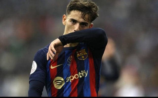 「みんな、落ち着いて」　去就揺れるガビがバルセロナ残留願望を明確に