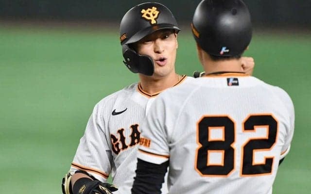 吉川尚輝は「恥ずかしい打率だった」　8戦15安打の固め打ち…原監督はチクリと称賛